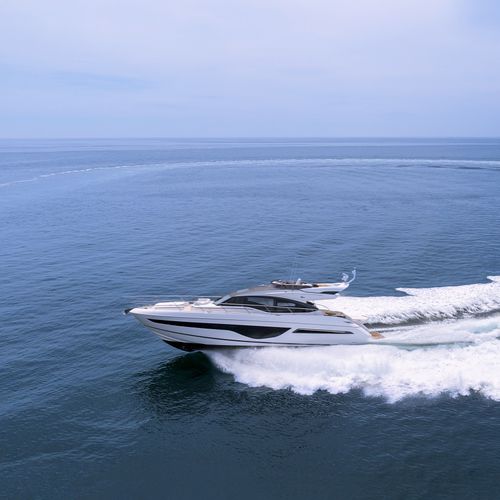 Yate a motor de crucero - S65 - Princess - con fly / con deck saloon / con 4 camarotes