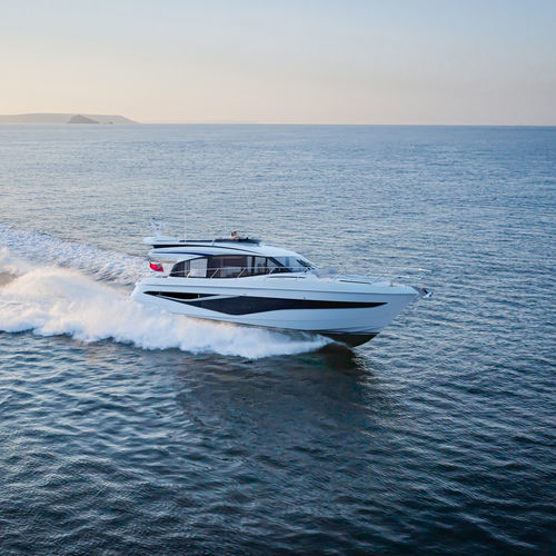 Yate a motor de crucero - F58 - Princess - con fly / con 3 camarotes / con 6 literas