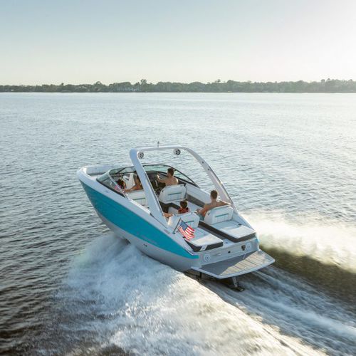 Runabout intraborda - LS4 SURF - Regal - con doble consola / bow-rider / de esquí acuático