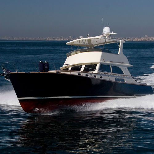 Yate a motor de crucero - 58 - Vicem Yachts - clásico / lobster / con fly