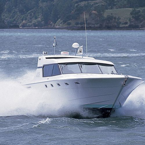 Yate a motor de crucero - ACE - Warwick Yacht Design - de deporte / con hard-top / de desplazamiento