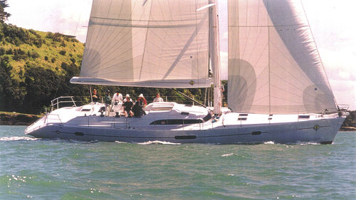 Yate de vela de crucero - INTRIQUE - Warwick Yacht Design - con 3 camarotes / con deck saloon / con center cockpit