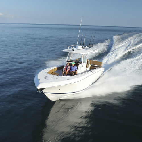 Barco open fueraborda - 34CC / 34CC LS - Fountain Powerboats - bimotor / trimotor / con consola central