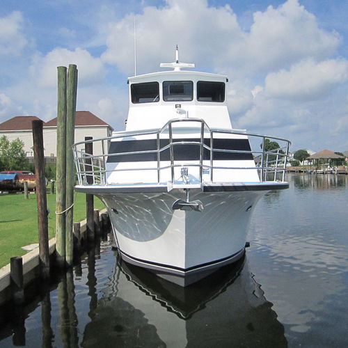 Yate a motor de pesca - 71' - Newton Boats - de buceo / raised pilothouse / con 7 literas
