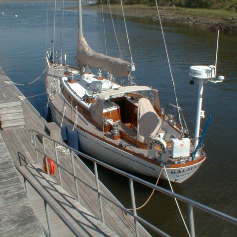 Velero de crucero - Seguin 44' - Lyman Morse - con 2 camarotes