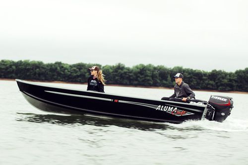 Bote fueraborda - V16  - Alumacraft - de pesca deportiva / de aluminio / 5 personas máx.