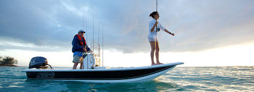 Jon boat fueraborda - 16 J CC - Carolina Skiff - con consola central / de pesca deportiva / 4 personas máx.