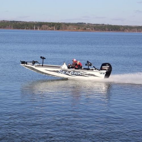 Bass boat fueraborda - BC 190 - SeaArk Boats - con consola lateral / open / de pesca deportiva