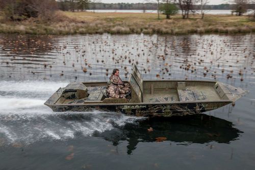 Bass boat intraborda - Predator 220 Hybrid  - SeaArk Boats - open / con doble consola / de pesca deportiva