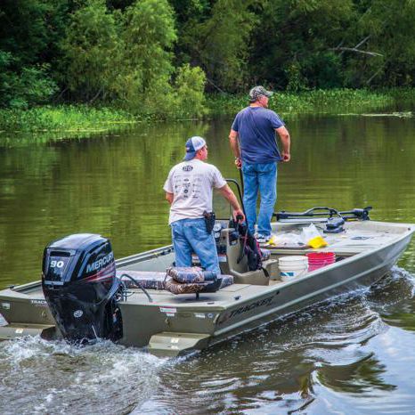 Bay boat fueraborda - GRIZZLY® 2072 CC - Tracker - con consola central / de pesca deportiva / de aluminio