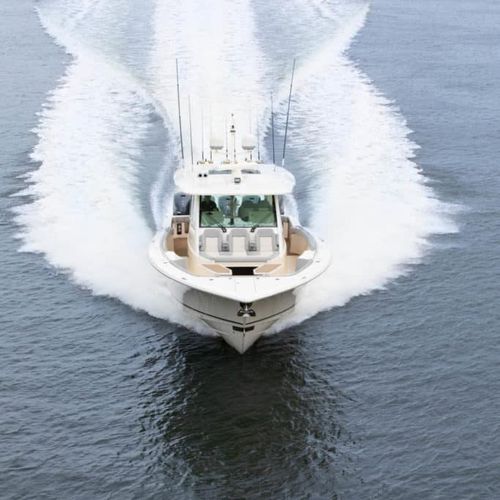 Yate a motor de pesca deportiva - 530 LXF - Scout Boats - de crucero / con hard-top / con 1 camarote