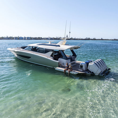 Yate a motor de pesca deportiva - 670 LXS - Scout Boats - de crucero / offshore / con hard-top