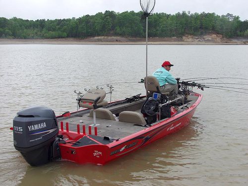 Crappie boat fueraborda - 861 Predator - War Eagle - con consola lateral / de pesca deportiva