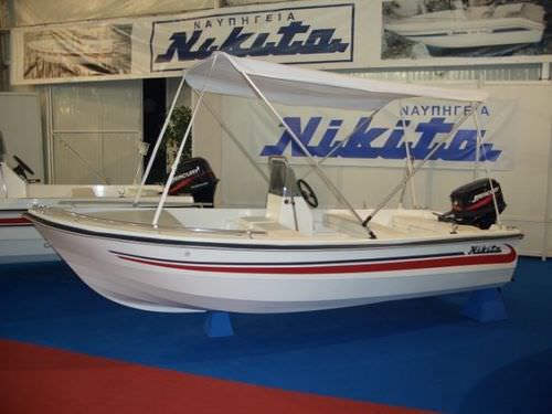 Barco open fueraborda - KINGFISHER 415 - Nikita - con consola lateral / 5 personas máx.