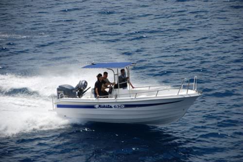 Barco open fueraborda - NIKITA 630 - Nikita - con solárium / con T-top