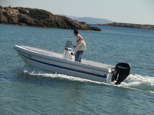 Barco open fueraborda - NIKITA 450 - Nikita