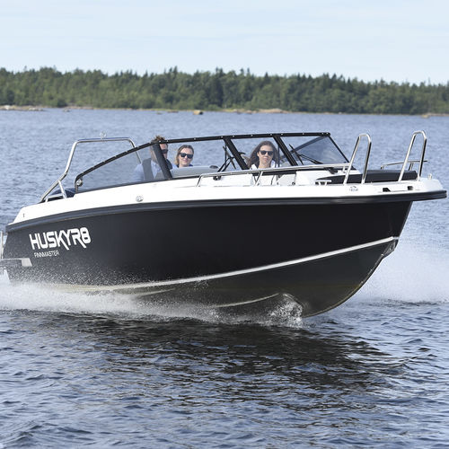 Runabout fueraborda - HUSKY R8 - Finnmaster Boats Oy - con doble consola / bow-rider / open