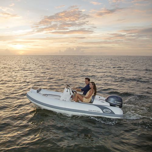 Embarcación neumática fueraborda - Generation 360 DLX - Walker Bay Boats - semirrígida / con consola central / open