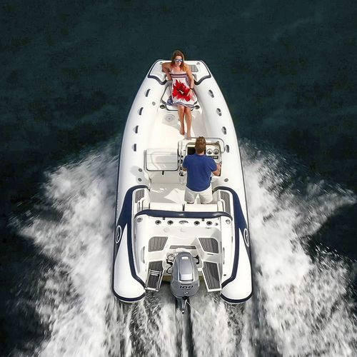 Embarcación neumática fueraborda - Venture 16 - Walker Bay Boats - RIB / open / con consola lateral
