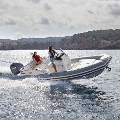 Embarcación neumática fueraborda - CLUBMAN 22 PLUS - Joker Boat - semirrígida / con consola central / open