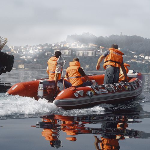 Barco profesional barco de salvamento - SV-480 - Narwhal - fueraborda / embarcación neumática semirrígida