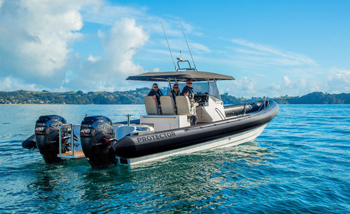 Embarcación neumática fueraborda - 380 CHASE - Rayglass Boats - bimotor / con consola central / open