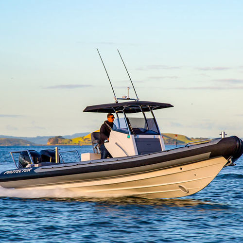Embarcación neumática fueraborda - 330 CHASE - Rayglass Boats - bimotor / semirrígida / con consola central