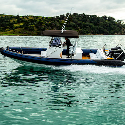 Embarcación neumática fueraborda - 310 CHASE - Rayglass Boats - bimotor / semirrígida / con consola central
