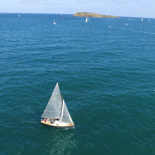 Velero daysailer - CLIN D'OEIL - Grand Largue - con 4 literas / transportable