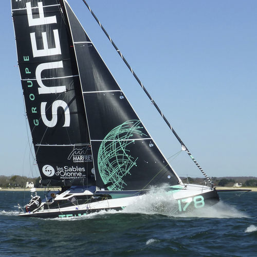 velero de regata