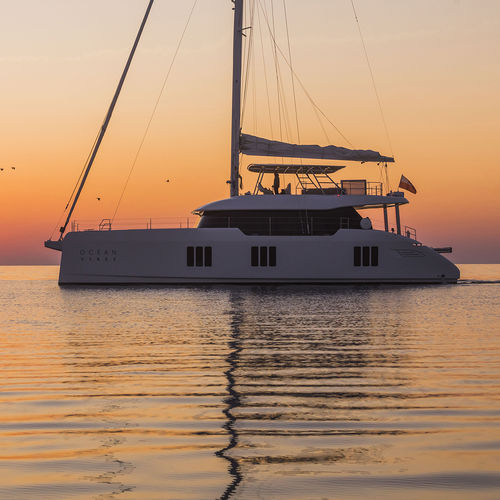 Yate de vela catamarán - Sunreef 70 - Sunreef Yachts - de crucero / con 6 camarotes / con fly