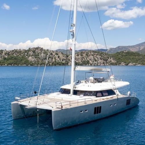 Yate de vela catamarán - SEAZEN II - Sunreef Yachts - de crucero / con 4 camarotes / con fly