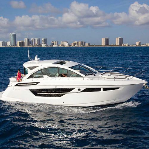 Barco cabinado intraborda - 50 CANTIUS - Cruisers - con hard-top / de crucero / con 2 camarotes