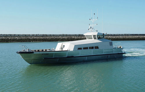 Barco profesional barco de transporte de tripulación - JEANNE - Chantier Naval Delavergne - intraborda / de fibra de vidrio / de aluminio