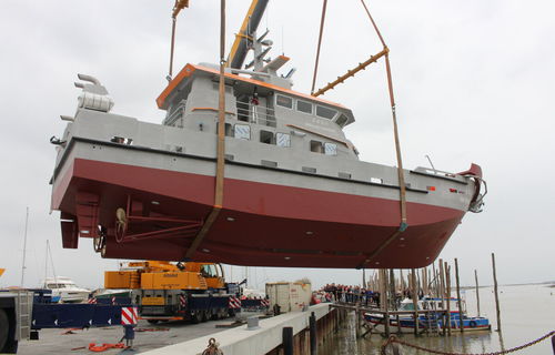 Barco profesional barco anticontaminación - MAILIAO MARINE - Chantier Naval Delavergne - intraborda / de aluminio / con casco rígido