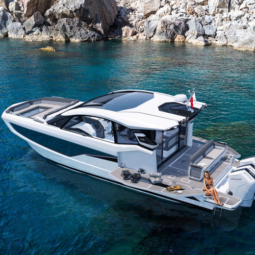 Barco cabinado fueraborda - 435 GTO - Galeon - cuatrimotor / con caseta de timón / de travesía