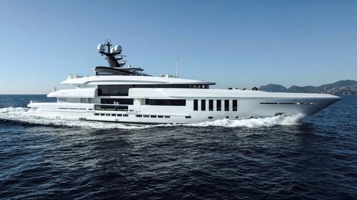 Megayate de crucero - M/Y OURANOS  - Admiral yachts - clásico / con caseta de timón / con 6 camarotes