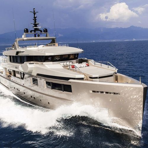Superyate de crucero - M/Y CACOS V - Admiral yachts - con fly / con caseta de timón / con 5 camarotes