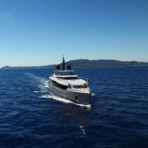 Superyate de crucero - M/Y TREMENDA - Admiral yachts - con fly / con 5 camarotes / con 10 literas