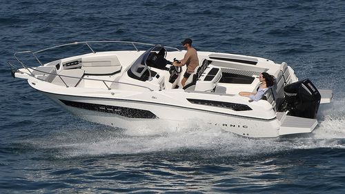 Barco open fueraborda - SL741 - Karnic - con consola central / 9 personas máx. / con solárium