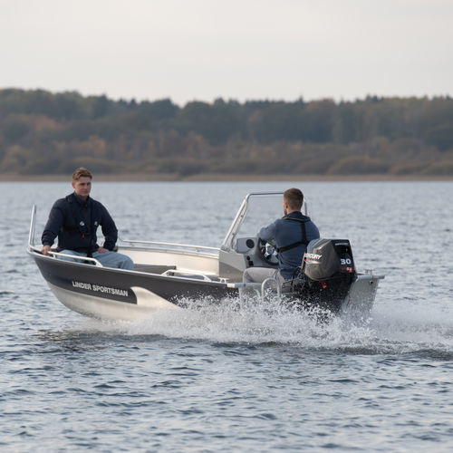 Barco open fueraborda - SPORTSMAN 445 MAX - Linder - con consola lateral / de esquí acuático / de pesca deportiva