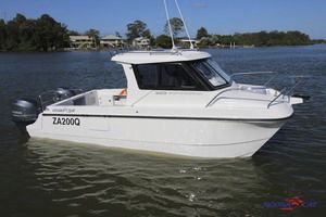 Walkaround catamarán - 2400 - Noosa Cat Australia - fueraborda / bimotor / con camarote