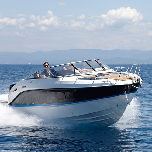 Cabin-cruiser fueraborda - Activ 805 Cruiser - Quicksilver Boats - bimotor / open / con doble consola