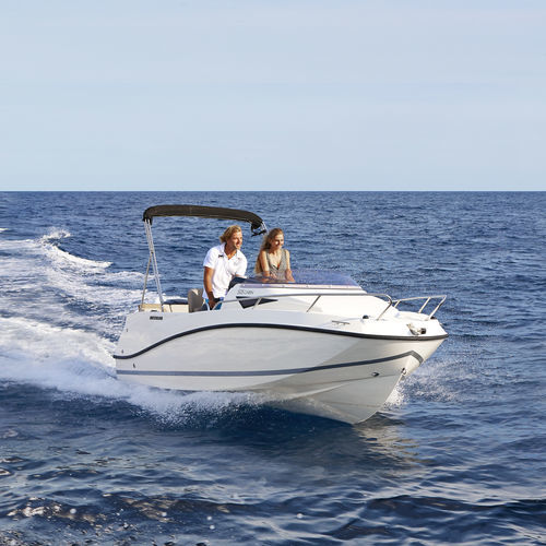 Day-cruiser fueraborda - Activ 505 Cabin - Quicksilver Boats - open / 5 personas máx. / con camarote