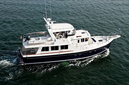 Yate a motor de crucero - Selene 56 - Selene - trawler / con fly / con 3 camarotes