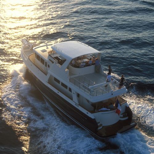 Yate a motor de crucero - Selene 62 - Selene - trawler / con fly / con 4 camarotes
