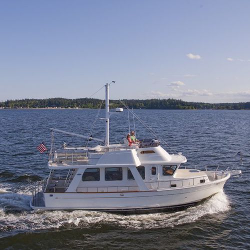 Trawler intraborda - Selene 42 Voyager Sedan - Selene - con fly / con 2 camarotes