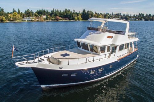 Yate a motor de crucero - Selene 50 Voyager Sedan - Selene - trawler / con fly / con 3 camarotes