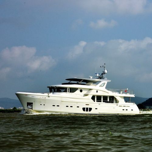 Yate a motor para expedición - Selene 92 - Selene - explorer / con fly / raised pilothouse