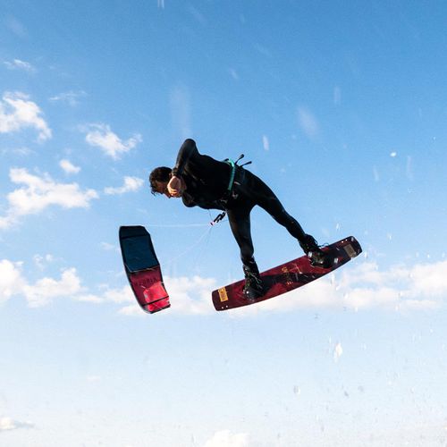 Cometa kitesurf C-shape - RAZOR - Airush - wakestyle / de freestyle